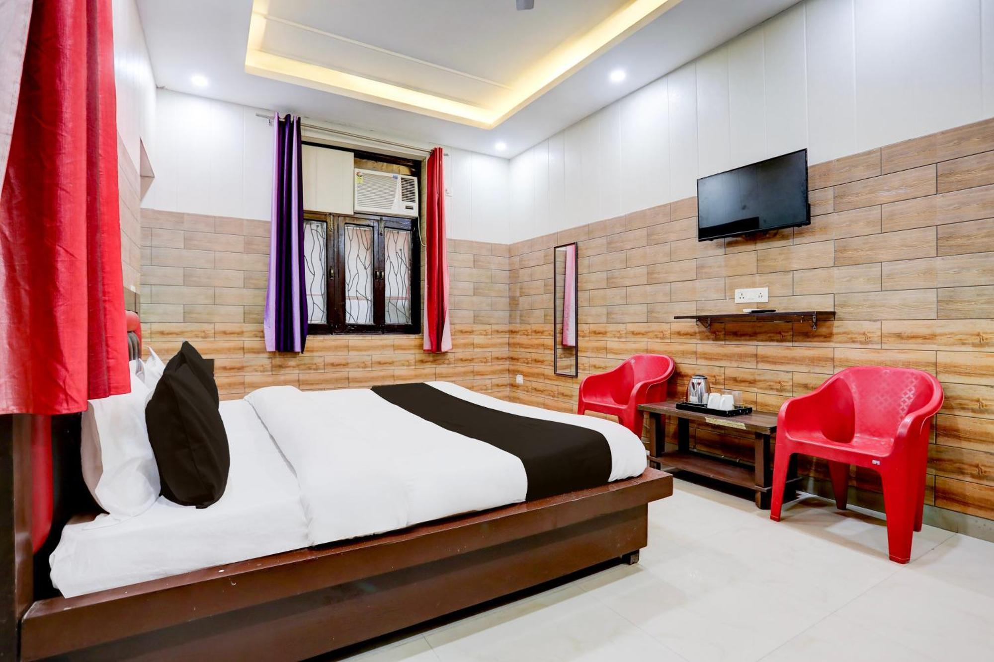 נוידה Hotel O Gupta Residency מראה חיצוני תמונה